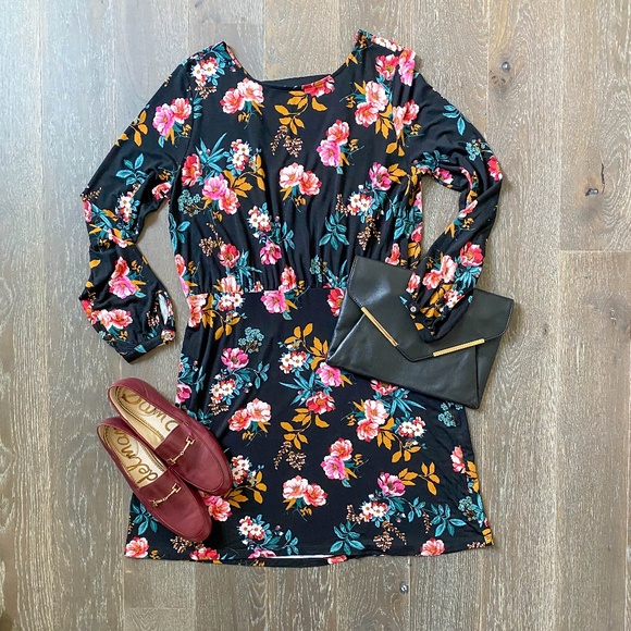 LOFT Dresses & Skirts - LOFT NWT Cross-Back Floral Dress